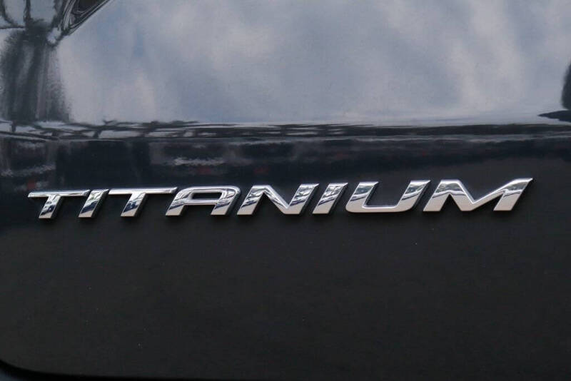 2021 Ford Edge Titanium