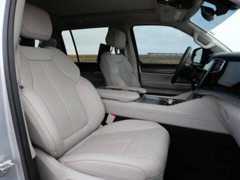 2023 Jeep Wagoneer Series II