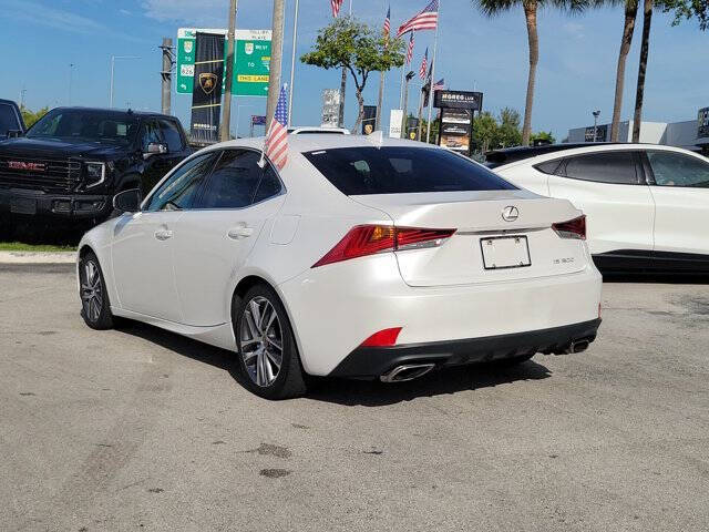 2020 Lexus IS 300