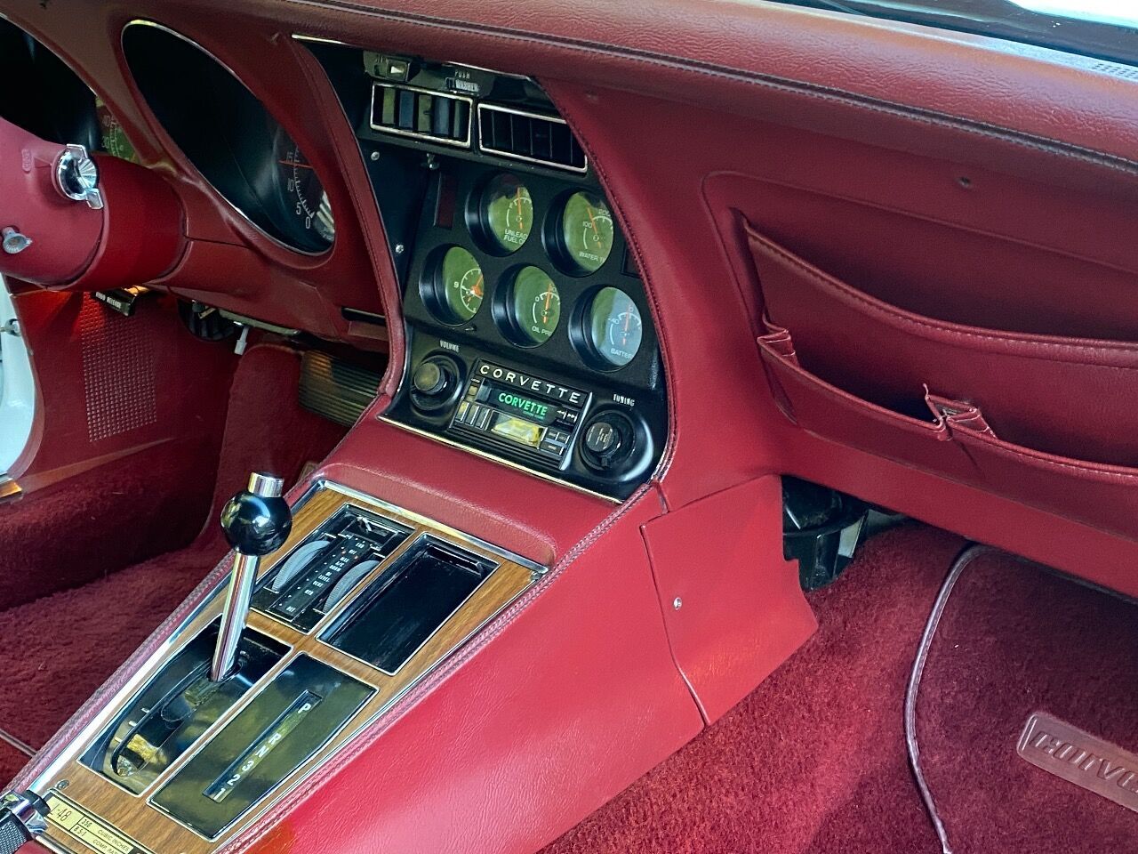 1975 Chevrolet Corvette 35