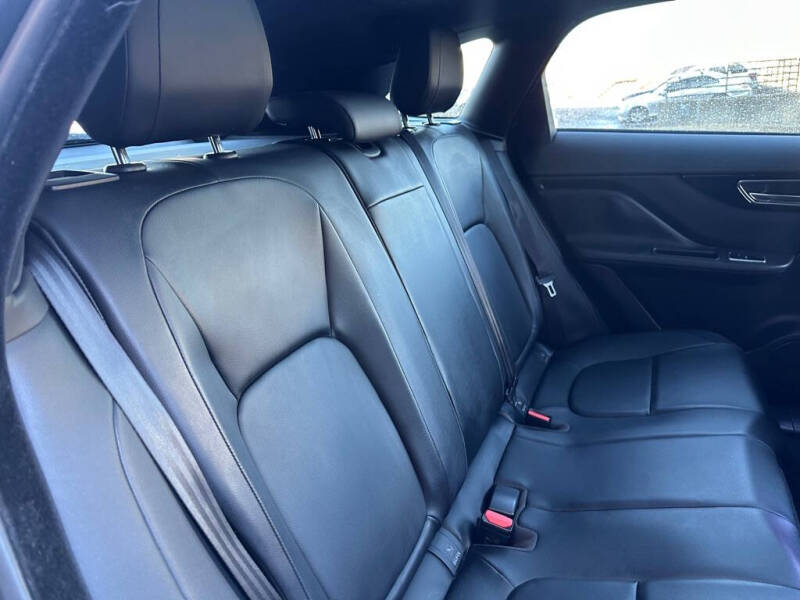 2019 Jaguar F-PACE 25t Premium