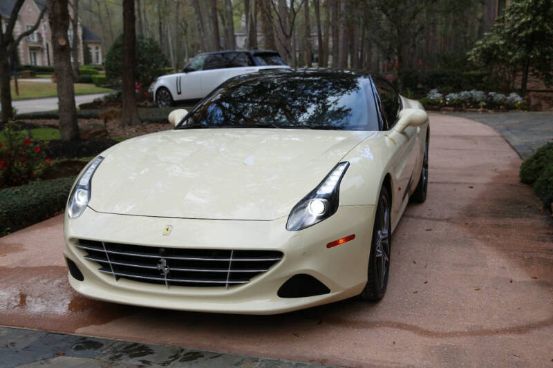 2016 Ferrari California T