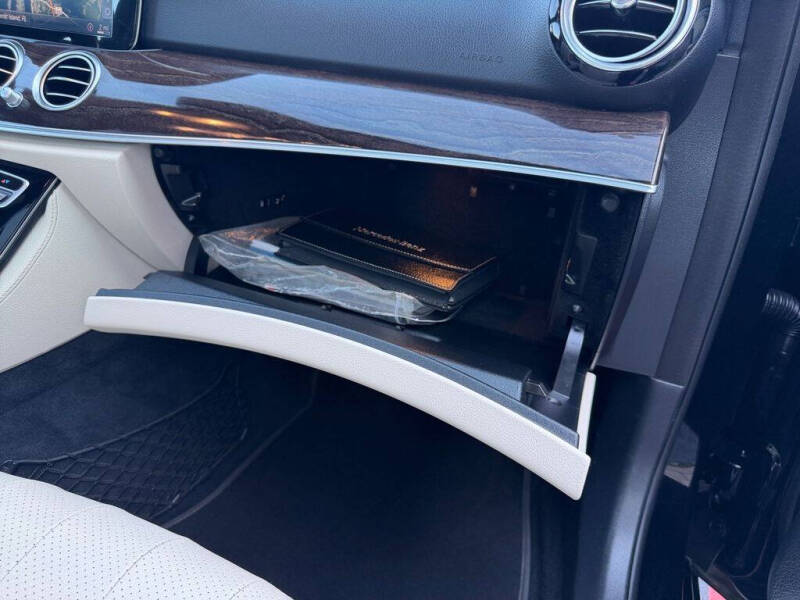2018 Mercedes-Benz E-Class E 300
