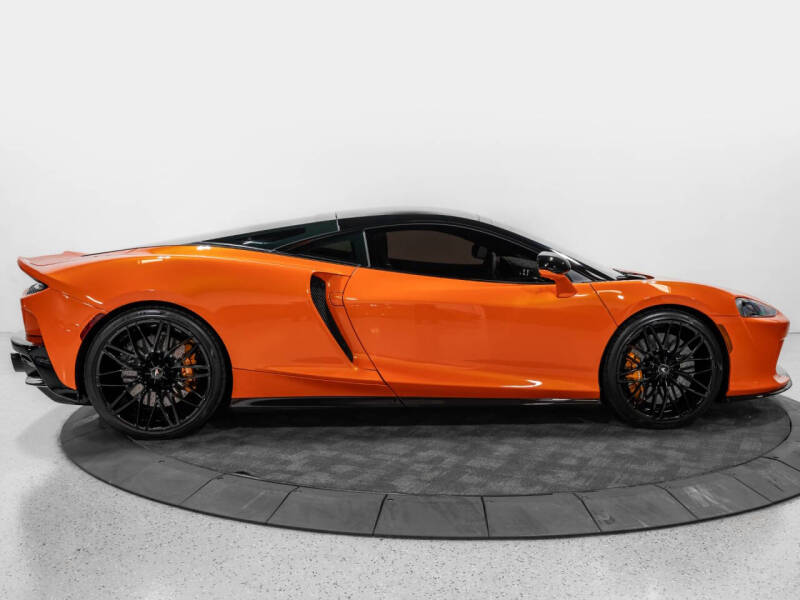 2023 McLaren GT