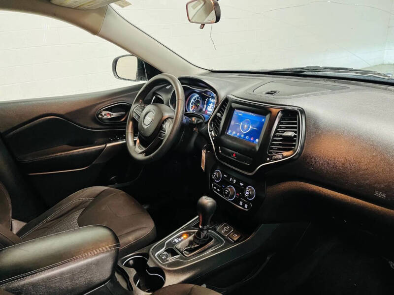 2019 Jeep Cherokee Latitude