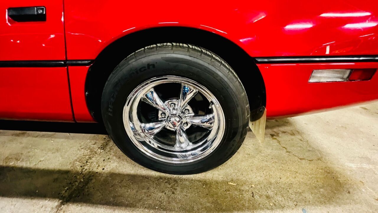 1985 Chevrolet Corvette 15