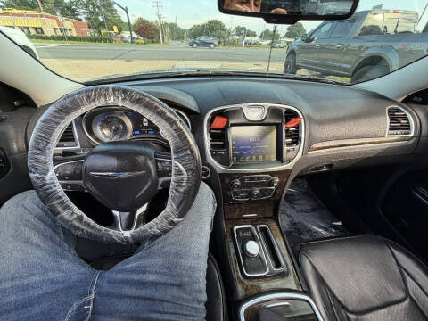 2016 Chrysler 300 C