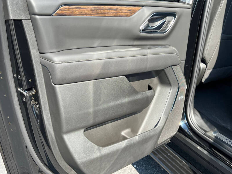 2024 Chevrolet Suburban Premier