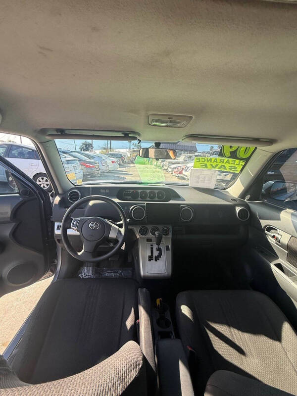 2009 Scion xB