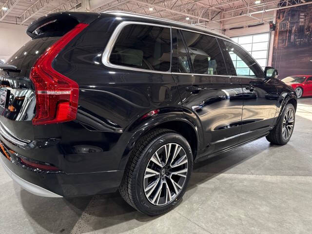 2022 Volvo XC90 T5 Momentum