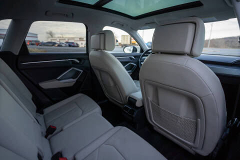 2020 Audi Q3 quattro Premium 45 TFSI