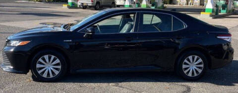 2020 Toyota Camry Hybrid LE