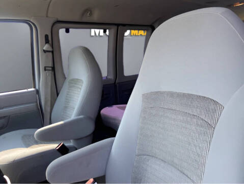 2005 Ford E-Series E-350 SD XLT