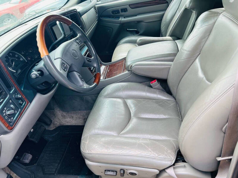 2003 Cadillac Escalade