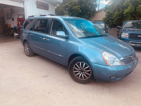 2011 Kia Sedona for sale at DFW AUTO FINANCING LLC in Dallas TX