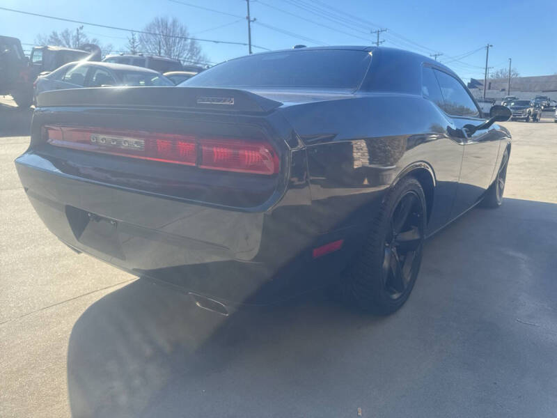 2009 Dodge Challenger SRT8