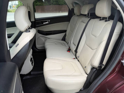 2019 Ford Edge Titanium
