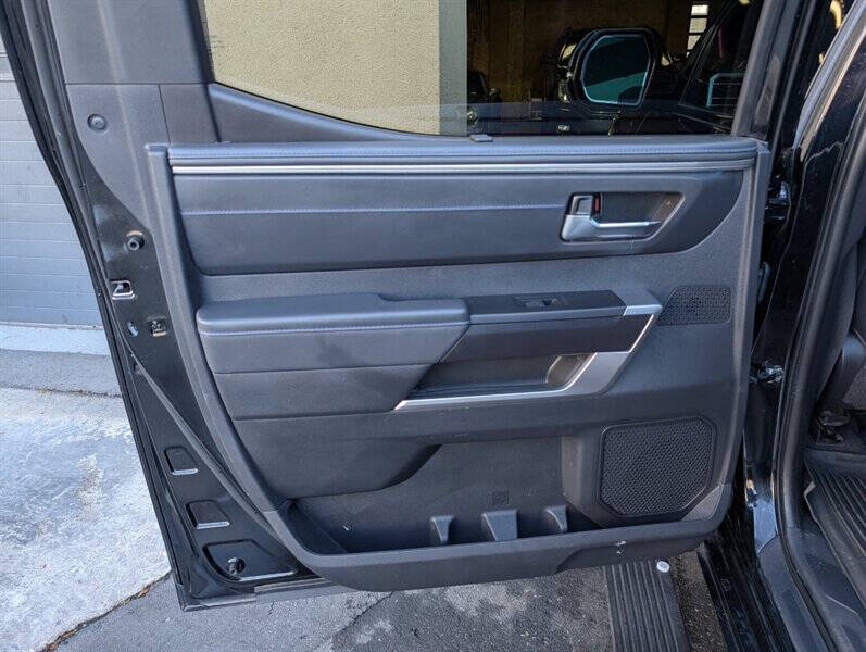 2023 Toyota Tundra Platinum