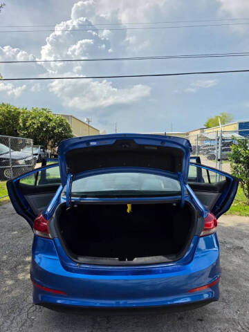 2018 Hyundai Elantra