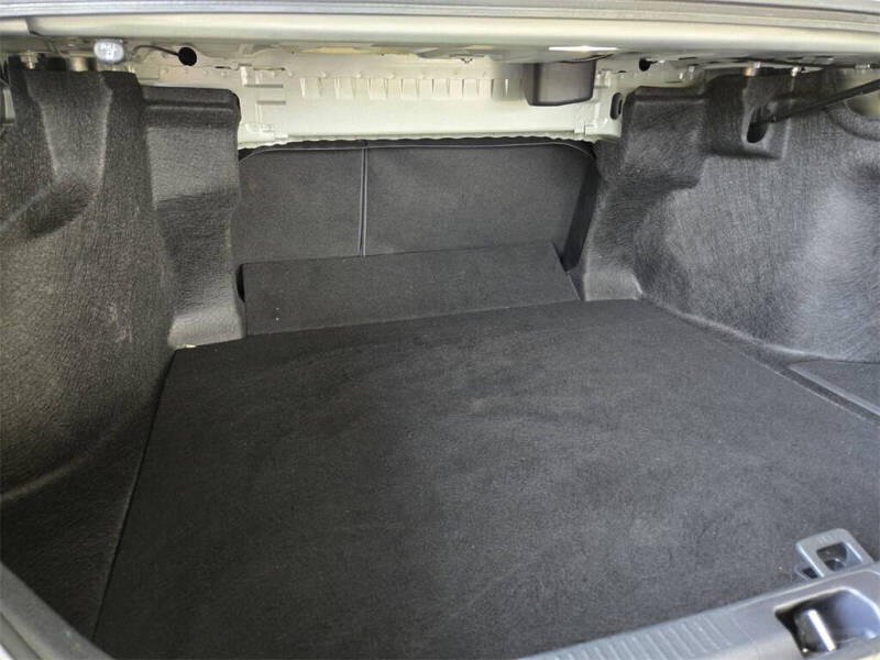 2024 Toyota Camry Hybrid SE