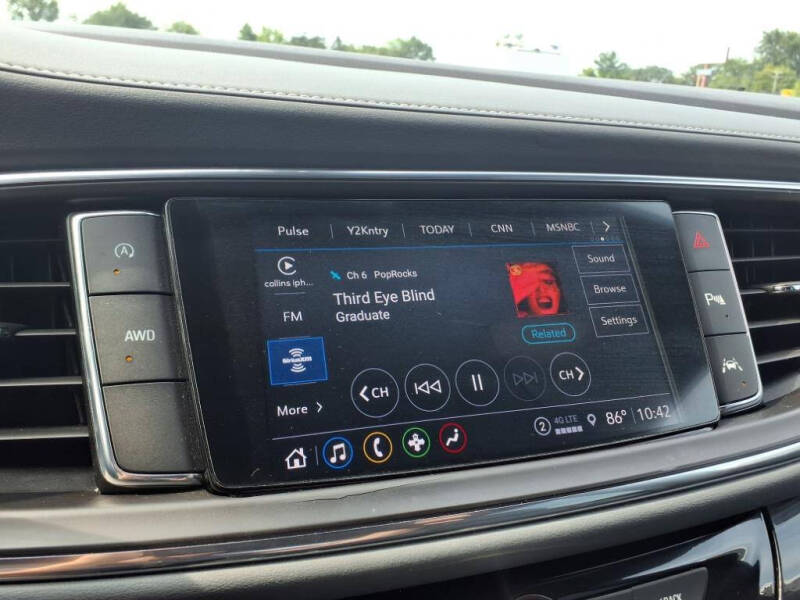 2022 Buick Enclave Essence