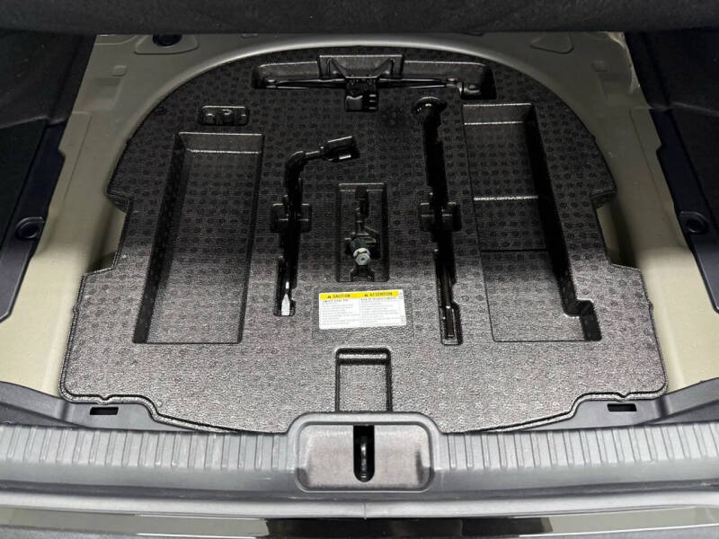 2023 Lexus ES 350 F SPORT Handling