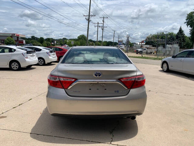 2015 Toyota Camry Hybrid for sale at Quantum Auto Co in Plainfield, IL