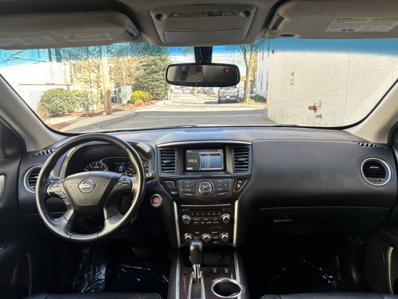 2014 Nissan Pathfinder SL