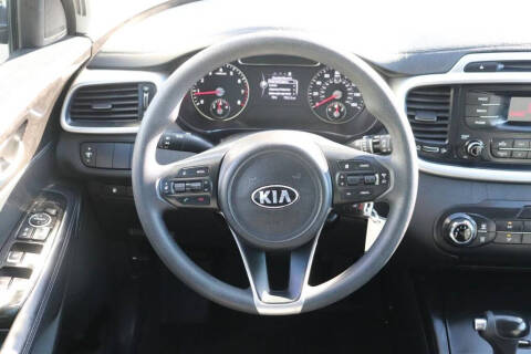 2016 Kia Sorento L