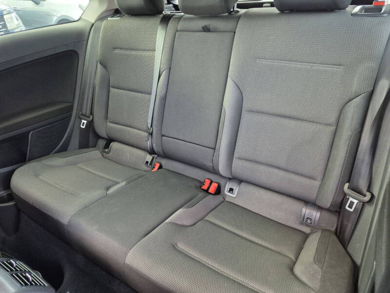 2015 Volkswagen Golf TSI S