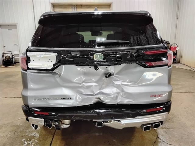 2025 GMC Acadia Denali