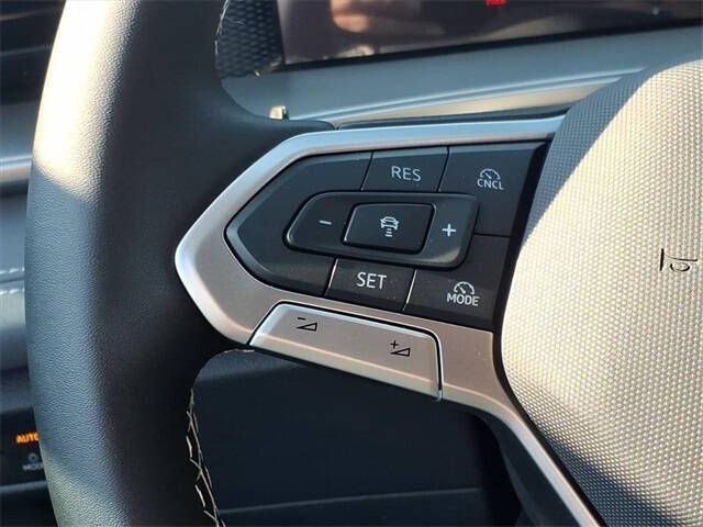 2025 Volkswagen Tiguan SE