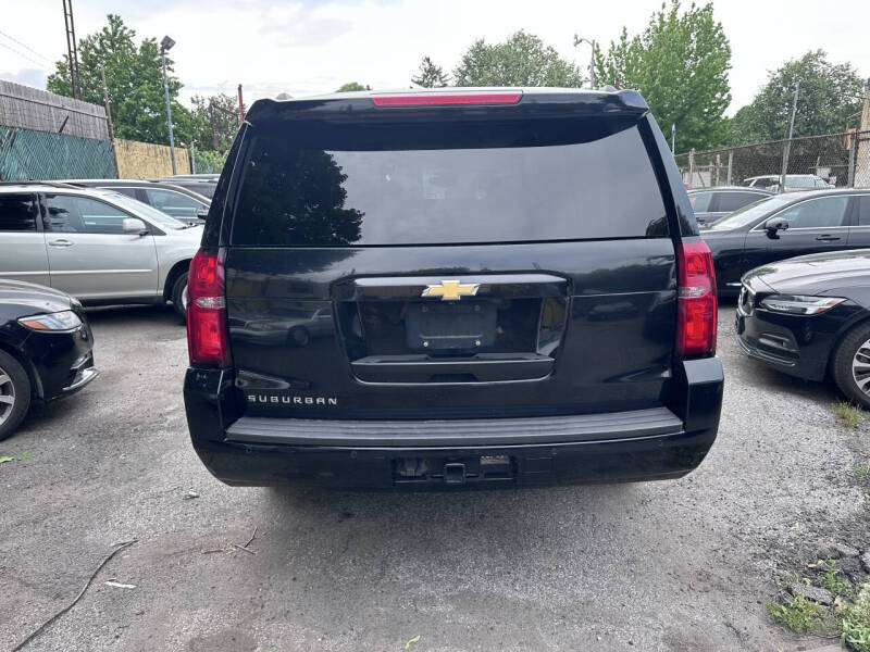2018 Chevrolet Suburban LT