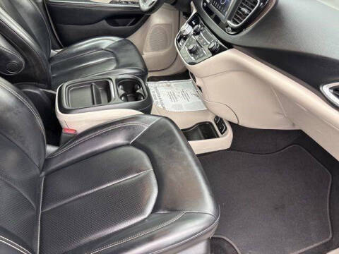 2020 Chrysler Voyager LXi