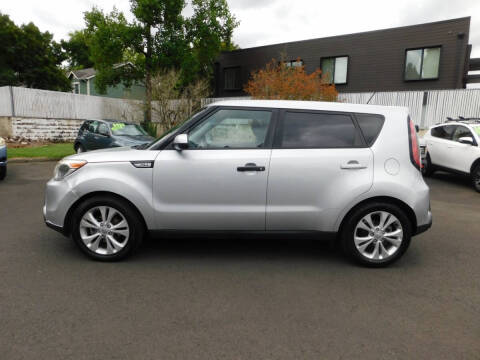 2015 Kia Soul +