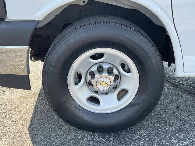 2024 Chevrolet Express LT 3500