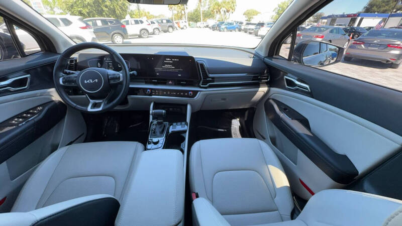 2025 Kia Sportage EX