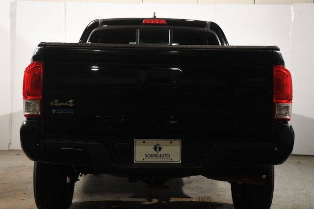 2017 Toyota Tacoma SR