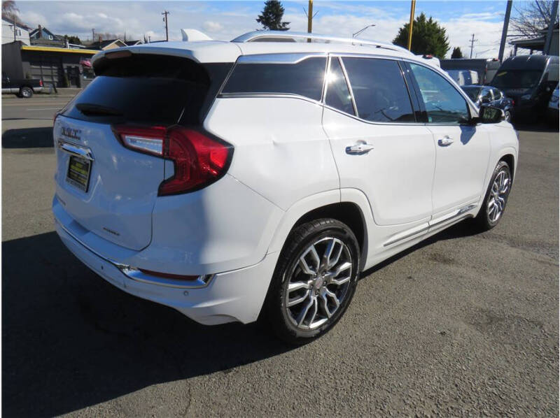 2022 GMC Terrain Denali