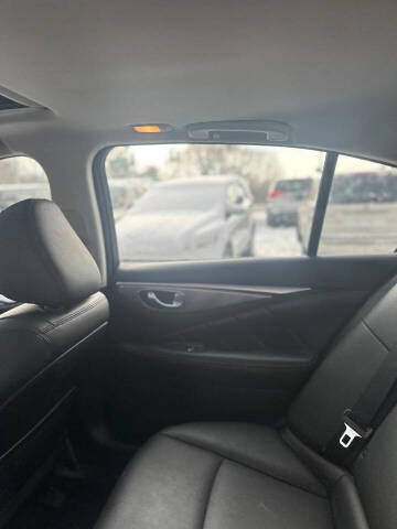 2014 Infiniti Q50 Premium