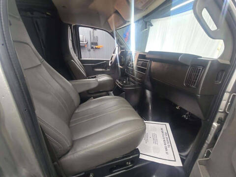 2020 Chevrolet Express 2500