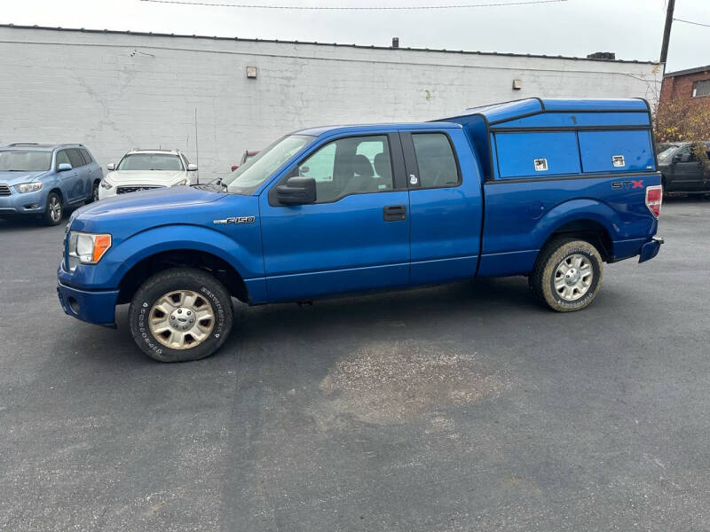 2009 Ford F-150 STX photo 8