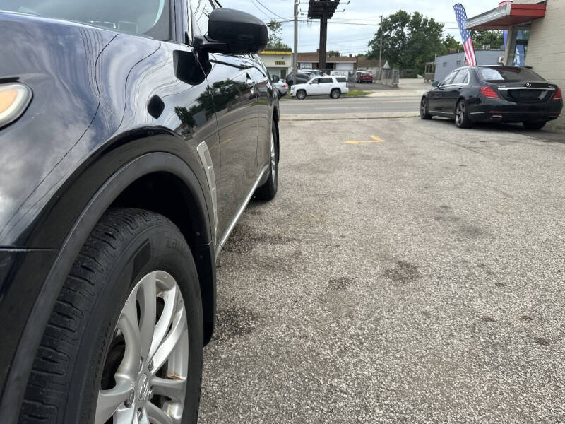 2011 Infiniti FX35