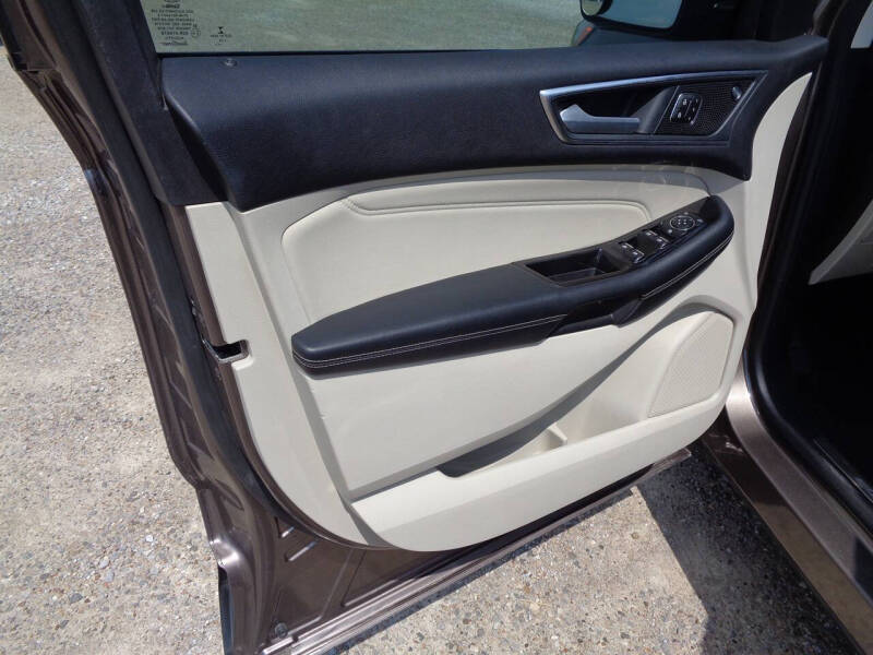 2019 Ford Edge Titanium