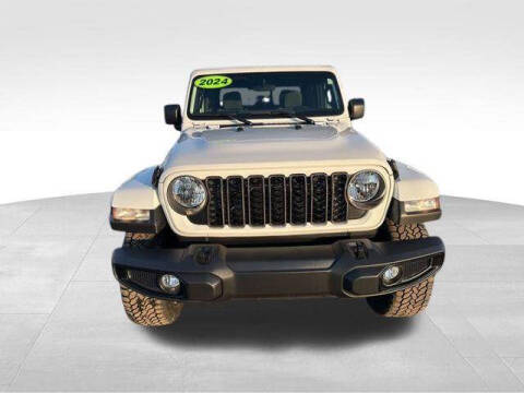 2024 Jeep Gladiator NightHawk