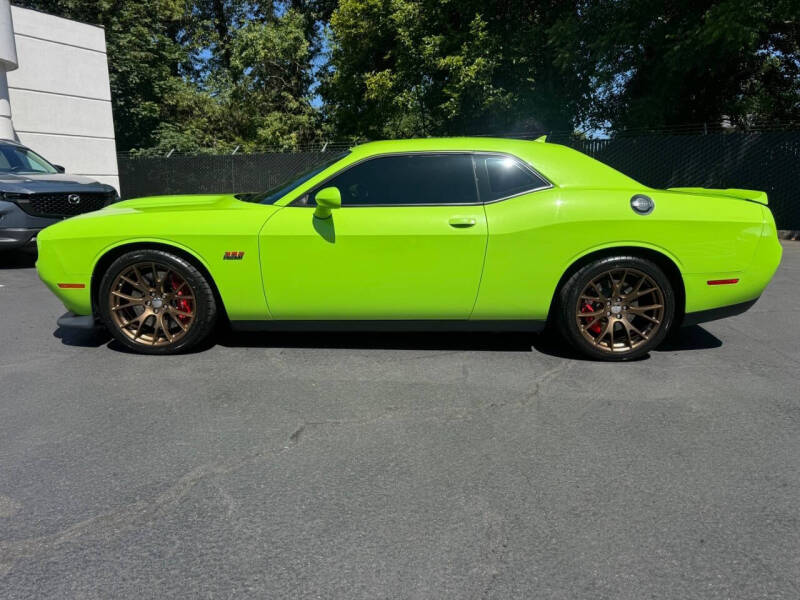 2015 Dodge Challenger SRT 392