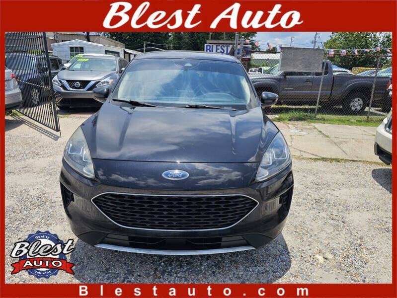 2020 Ford Escape SE