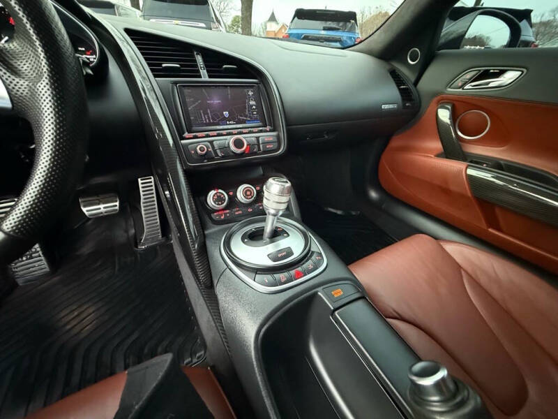 2012 Audi R8 5.2 quattro