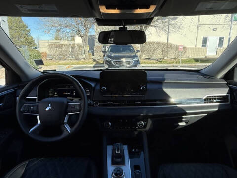 2025 Mitsubishi Outlander PHEV SEL