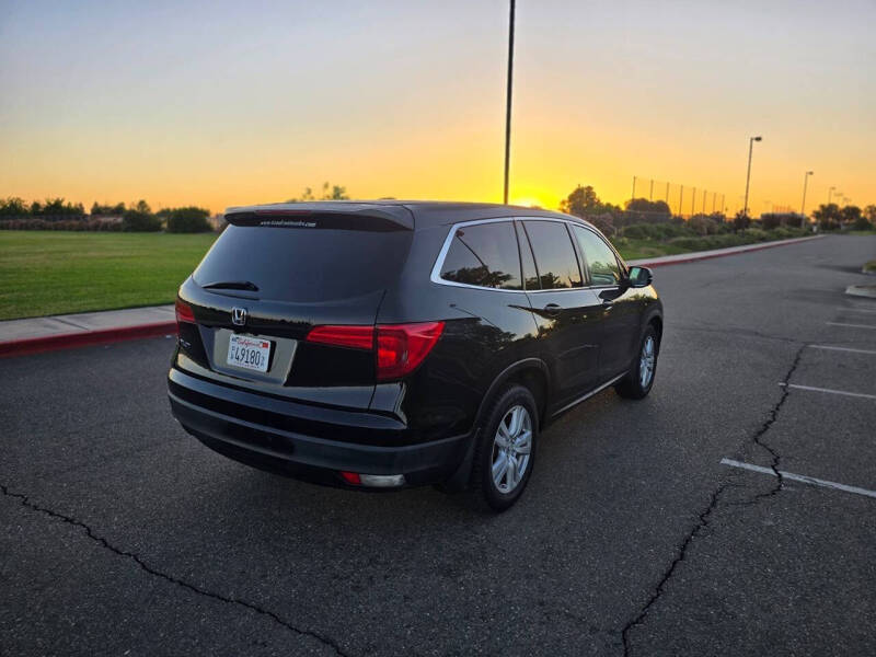 2016 Honda Pilot LX